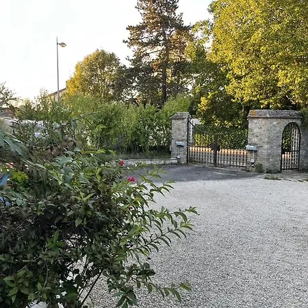 Studios De L'Etang Du Perray Le Perray-en-Yvelines Room photo